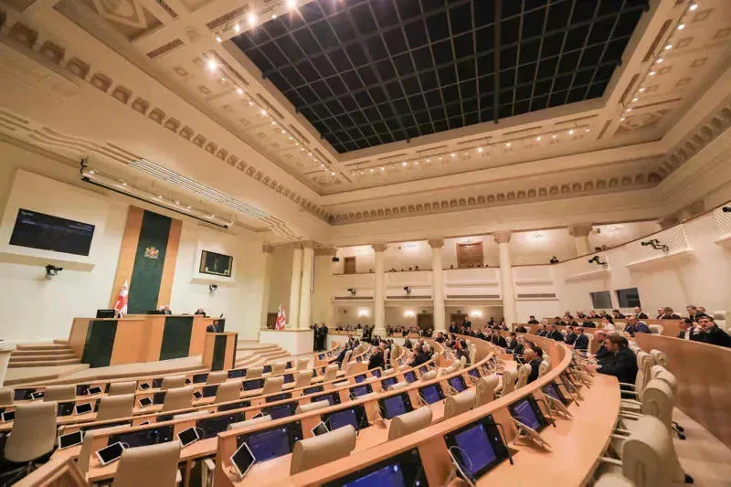 რას მოიცავს სებ-ის 2026-2028 წლების პოლიტიკის ძირითადი მიმართულებები, რომელიც პარლამენტმა დაამტკიცა? – დადგენილება