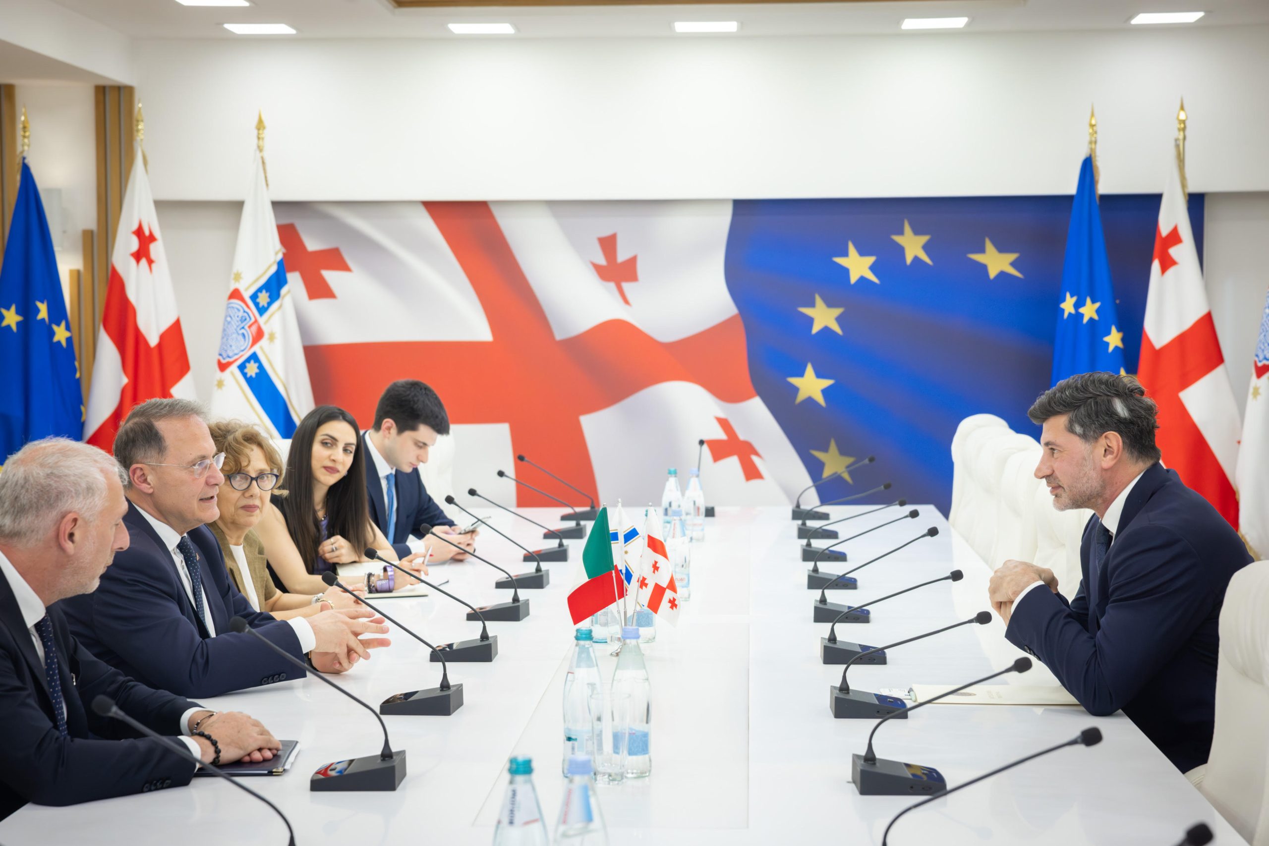კახა კალაძე იტალიის საგარეო საქმეთა მინისტრის მოადგილეს შეხვდა